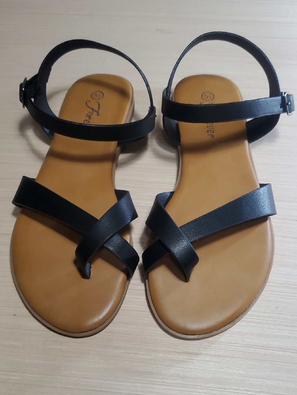 Forever Link Black Strappy Toe-Loop Sandals with Tan Footbed